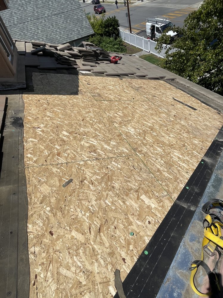 Slide of Global Elite Roofing