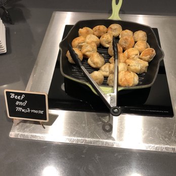 Bethesda Marriott - Lounge food - Hotels Near Me - Bethesda, Maryland Bethesda Marriott - Lounge food - Hotels Near Me - Bethesda, Maryland