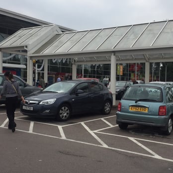 Tesco Stores - Grocery Near Me - Borehamwood, HRT Tesco Stores - Grocery Near Me - Borehamwood, HRT