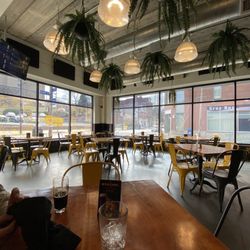 Burgh'ers Brewing - Inside