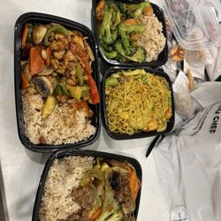 KungFu Chef - N11. Singapore Mei Fun新加坡米粉 S1. Shrimp with Broccoli 芥蓝虾 S11 Asian Noodle Soup W. Egg And Vegs.蔬菜鸡蛋汤面 K5 Kung Pao Chicken宫保鸡