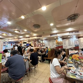 金華冰廳 - Hong Kong Style Cafe Near Me - Kowloon, HK 金華冰廳 - Hong Kong Style Cafe Near Me - Kowloon, HK