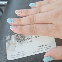 Queen Marys Nails - Did an amazing job on my nails.