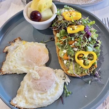 Cielito Cafe - Tostado De Aguacate - Breakfast & Brunch Near Me - Houston, Texas