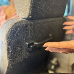 Garys Fun On Wheels Tours - Seats were all dirty and lint all over