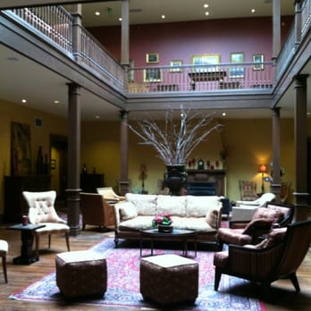 Montvale Hotel - Lovely historic atrium on the 2nd floor - Hotels Near Me - Spokane, Washington