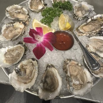 Station 16 - Dozen blue point oysters - Seafood Near Me - Sacramento, California Station 16 - Dozen blue point oysters - Seafood Near Me - Sacramento, California