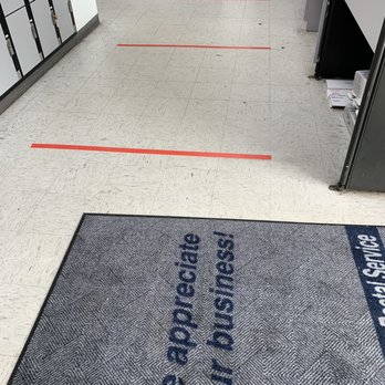 United States Post Office - Social distance markers - Post Offices Near Me - Richmond Hill, Georgia