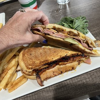 Sebbys Pizzeria - Cuban Sandwich - Wine Bars Near Me - Southport, North Carolina