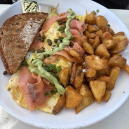 Salmon omelet