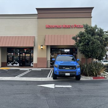 Mountain Mike's Pizza - Store front - Pizza Near Me - Oxnard, California Mountain Mike's Pizza - Store front - Pizza Near Me - Oxnard, California