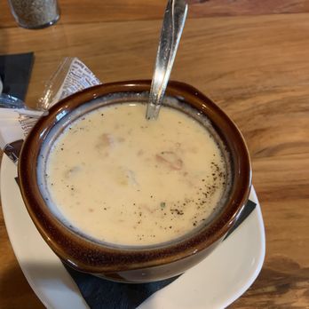 Oxford House Tavern - Clam chowder amazing and so buttery - Salad Near Me - Oxford, Connecticut Oxford House Tavern - Clam chowder amazing and so buttery - Salad Near Me - Oxford, Connecticut