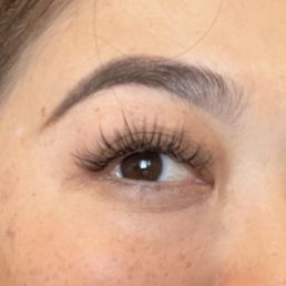 Full set wispy lash extension