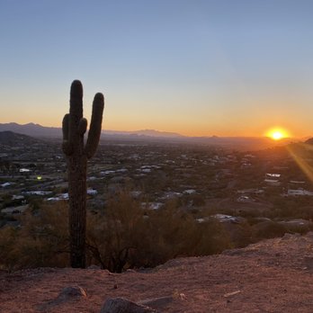 Camelback Mountain - Camel Back mountain - Parks Near Me - Phoenix, Arizona