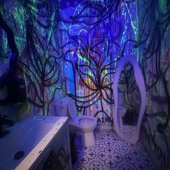 X Sushi - Bathroom - Sushi Bars Near Me - Winter Garden, Florida X Sushi - Bathroom - Sushi Bars Near Me - Winter Garden, Florida