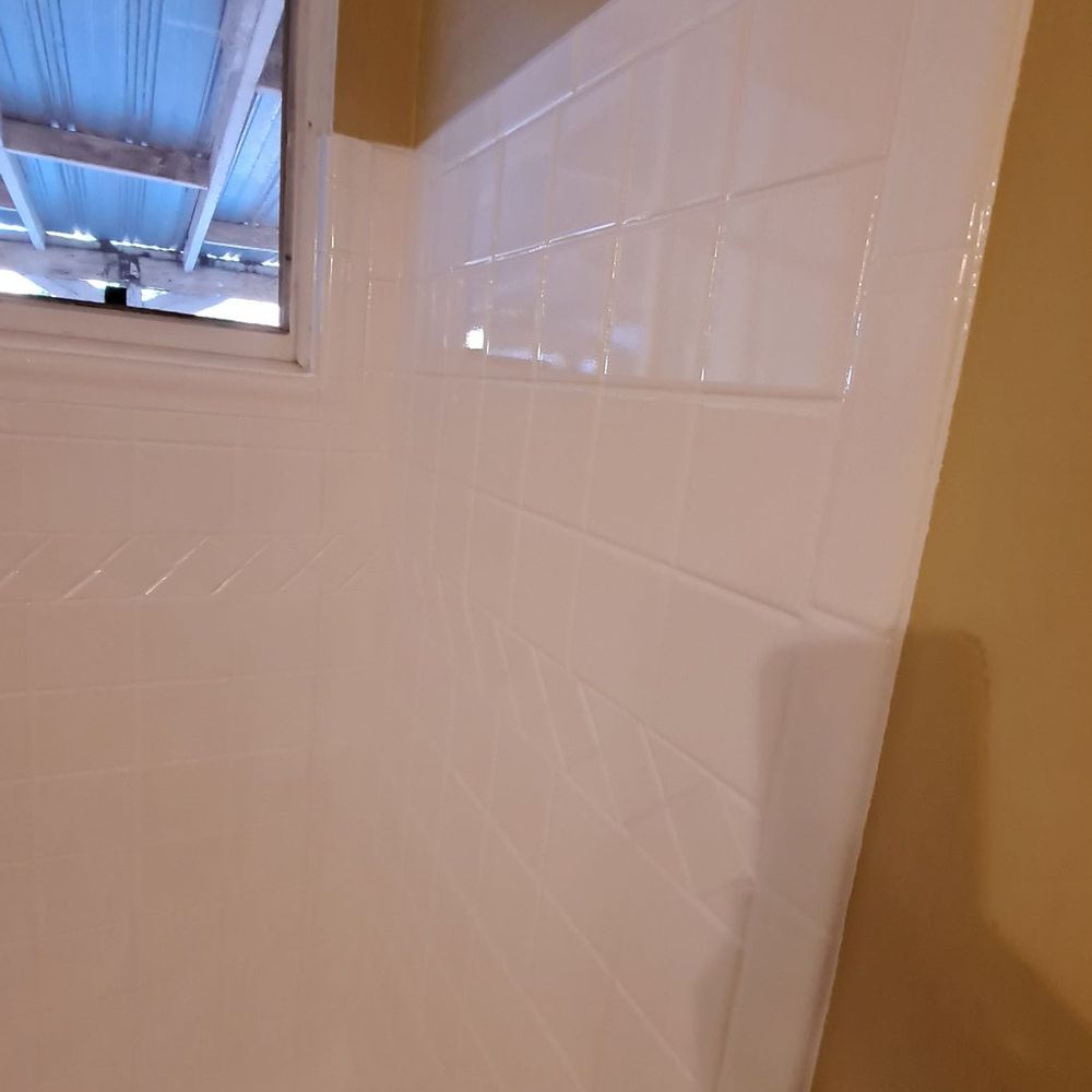Bath-Brite - Look how clean! - Refinishing Services Near Me Bath-Brite - Look how clean! - Refinishing Services Near Me