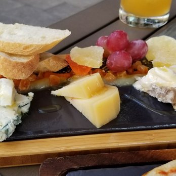 Basalt - Cheese Platter - New American Near Me - Honolulu, Hawaii