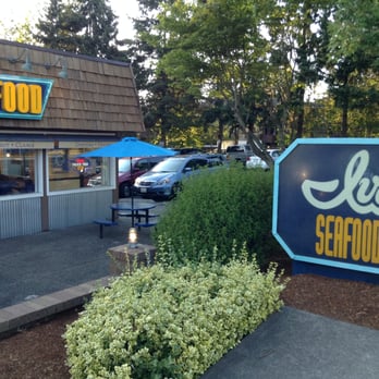 Ivar's Seafood Bar - Storefront - Seafood Near Me - Bellevue, Washington