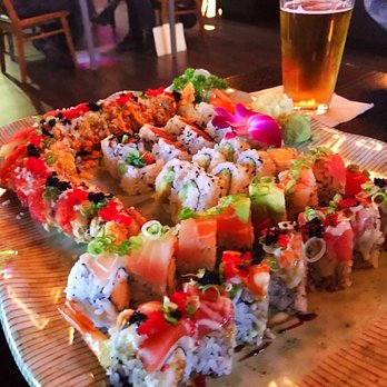 Sushi Mo - Seahawks Roll and Vancouver Roll are two of my favorites here - Sushi Bars Near Me - Vancouver, Washington