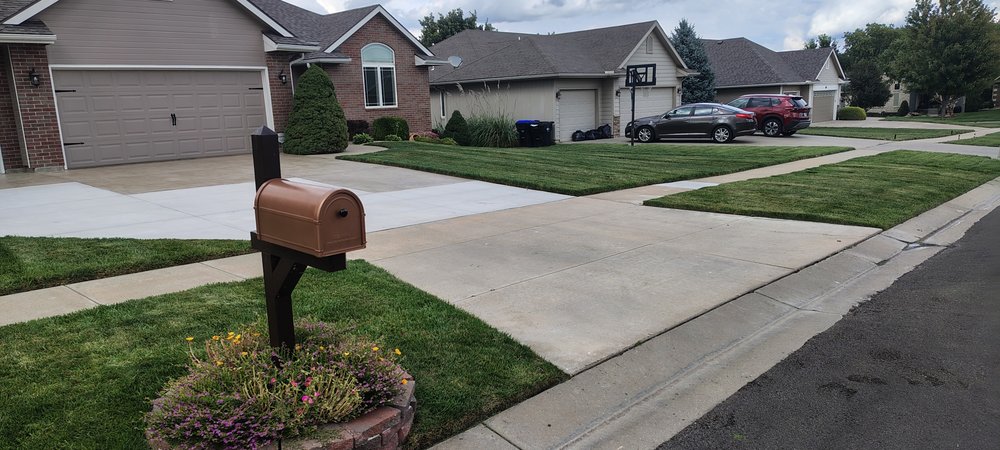 Topeka Discount Lawn Service - tree service in Topeka, KS