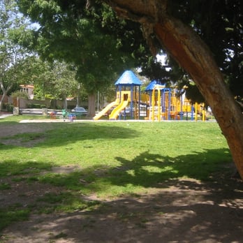 El Retiro Park - Parks Near Me - Torrance, California El Retiro Park - Parks Near Me - Torrance, California