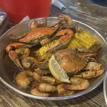 BOIL Seafood House - Blue crab headless shrimp corn - Seafood Near Me - New Orleans, Louisiana