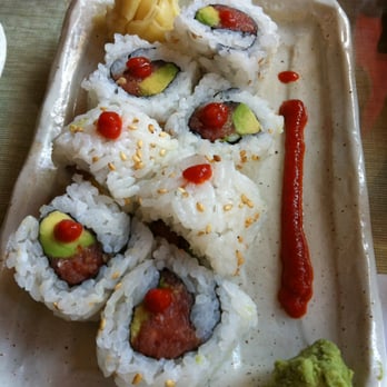 Musashi - Spicy tuna roll, $4! My favorite happy hour order! - Japanese Near Me - Berkeley, California