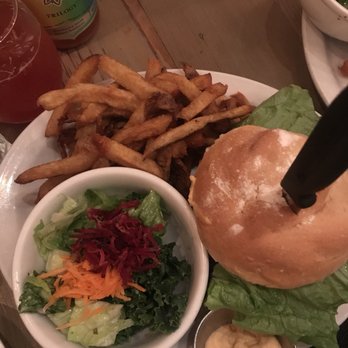 MeeT on Main - Comfort Food Near Me - Vancouver, British Columbia MeeT on Main - Comfort Food Near Me - Vancouver, British Columbia