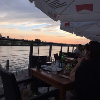 Chilli Club - Der Blick auf die Weser - Pan Asian Near Me - Bremen, HB