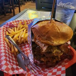 Mama Kae Burger Mama Kae Burger