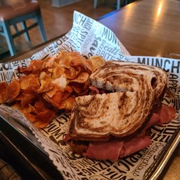 Corned beef sandwich and ribbon chips