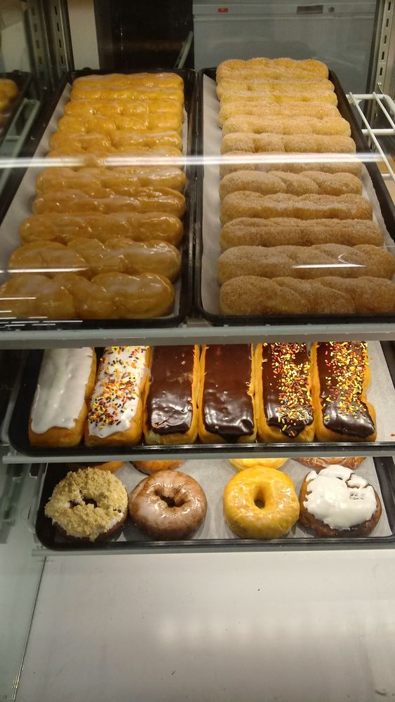 HANSMAN’S CORNER MARKET & DELICATESSEN Updated September 2024 727