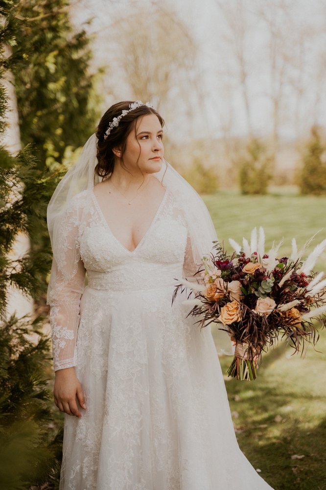 GREEN VILLA Updated November 2024 28 Photos 3215 Independence Hwy