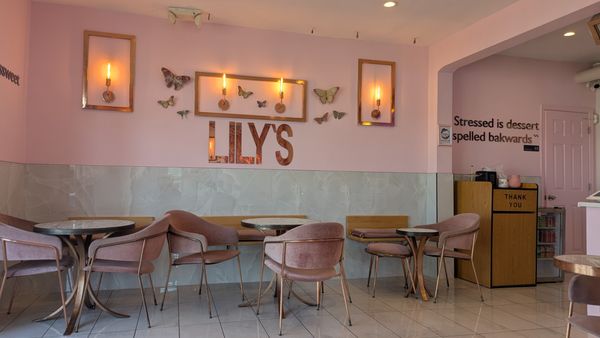 Lilys Chocolate & Coffee by null