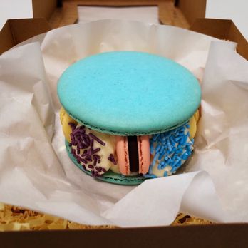 Le Nouveau Macaron - The Macaron of Macarons. :) - Macarons Near Me Le Nouveau Macaron - The Macaron of Macarons. :) - Macarons Near Me
