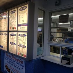 Sundaes On The Lake - Order menu while standing in line.