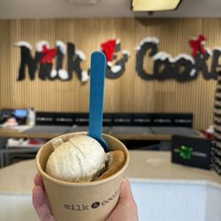 Milk & Cookies - Chocolate chip cookie and brown butter toffee ice cream