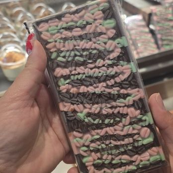 Basquia Bakery - Dubai chocolate - Bakeries Near Me - Daly City, California