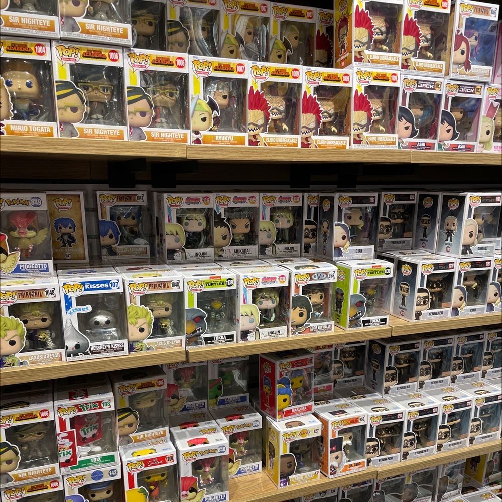 Huge collection of pop! Figurines Huge collection of pop! Figurines