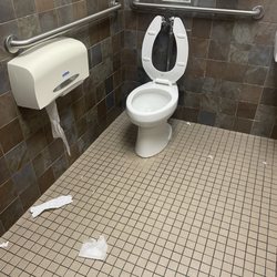 Mobile Infirmary - This is the men's room on the cardiac wing. This was 1p on Sat. It remained like this throughout the day. Details matter in healthcare.