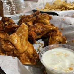 Bibo Bar & Grille - Bibo Tossed Wings