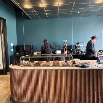 Milla Chocolates - Chocolatiers & Shops Near Me - Los Angeles, California