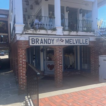 Brandy Melville - Westport, CT - Women's Clothing Near Me - Westport, Connecticut Brandy Melville - Westport, CT - Women's Clothing Near Me - Westport, Connecticut