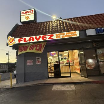 Flavez Burger - New small burger joint - Burgers Near Me - Tarzana, California