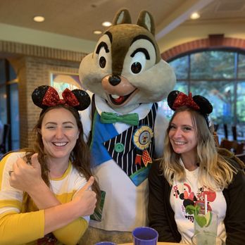 Goofy's Kitchen - Sisters! - American Near Me - Anaheim, California