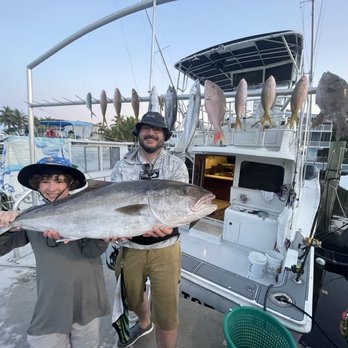 South Florida Fishing LLC - Ended the day with AmberJack, Mahi, Blackfin Tuna, Trigger fish, yellowtail snapper, mutton snapper, cero Mack, blue runner - Fishing Near Me - Key Largo, Florida South Florida Fishing LLC - Ended the day with AmberJack, Mahi, Blackfin Tuna, Trigger fish, yellowtail snapper, mutton snapper, cero Mack, blue runner - Fishing Near Me - Key Largo, Florida