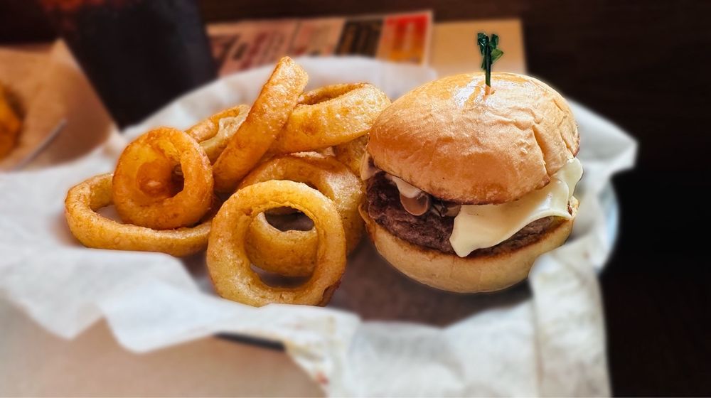 Whitehouse Restaurant Logo