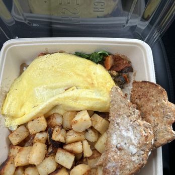 First Watch - Market Veggie omelette with potatoes and toast - Breakfast & Brunch Near Me - Orlando, Florida First Watch - Market Veggie omelette with potatoes and toast - Breakfast & Brunch Near Me - Orlando, Florida