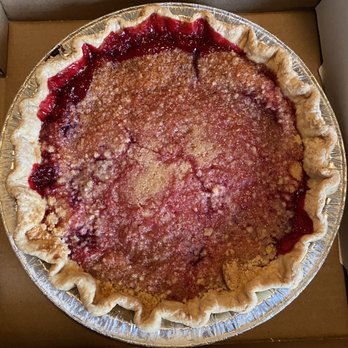 Life of Pie - Raspberry crisp pie (before heating) - Bakeries Near Me - Ottawa, Ontario
