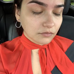 Precise and painless threading! Loved Saleema! Precise and painless threading! Loved Saleema!